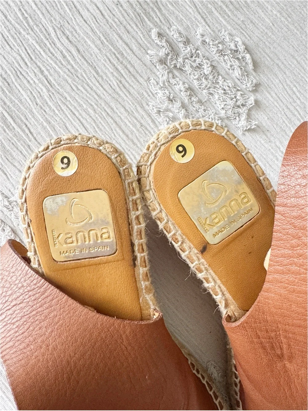 Kanna Fall brown leather gold buckle espadrille sandals size 9